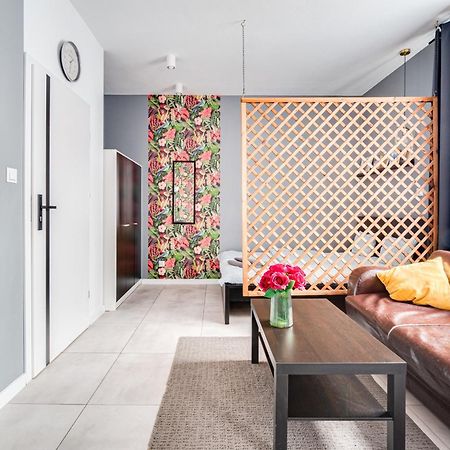Monkey Apartment ~ 700M Main Square ~ Self Check-In 24H Вроцлав Екстериор снимка