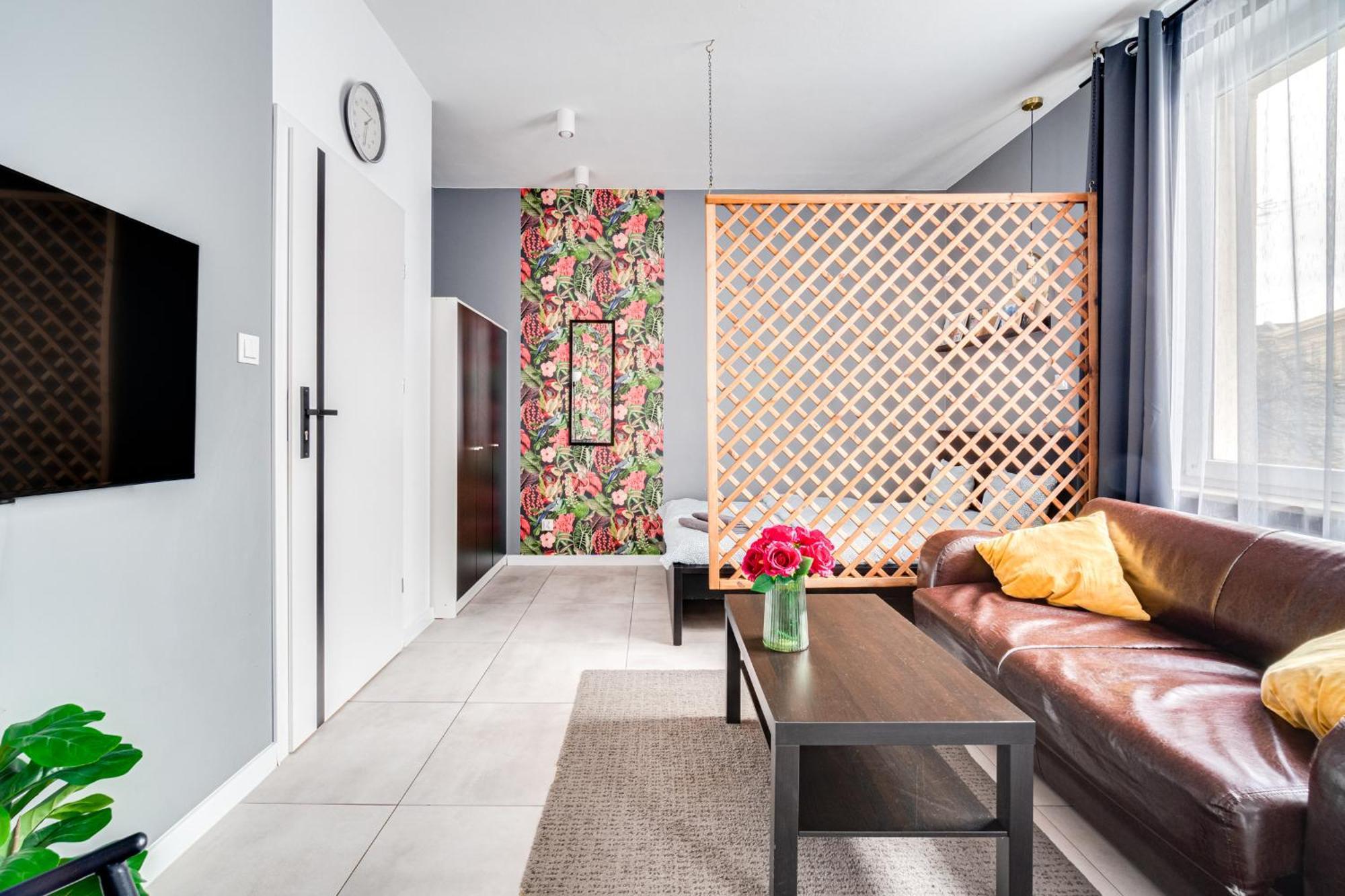 Monkey Apartment ~ 700M Main Square ~ Self Check-In 24H Вроцлав Екстериор снимка